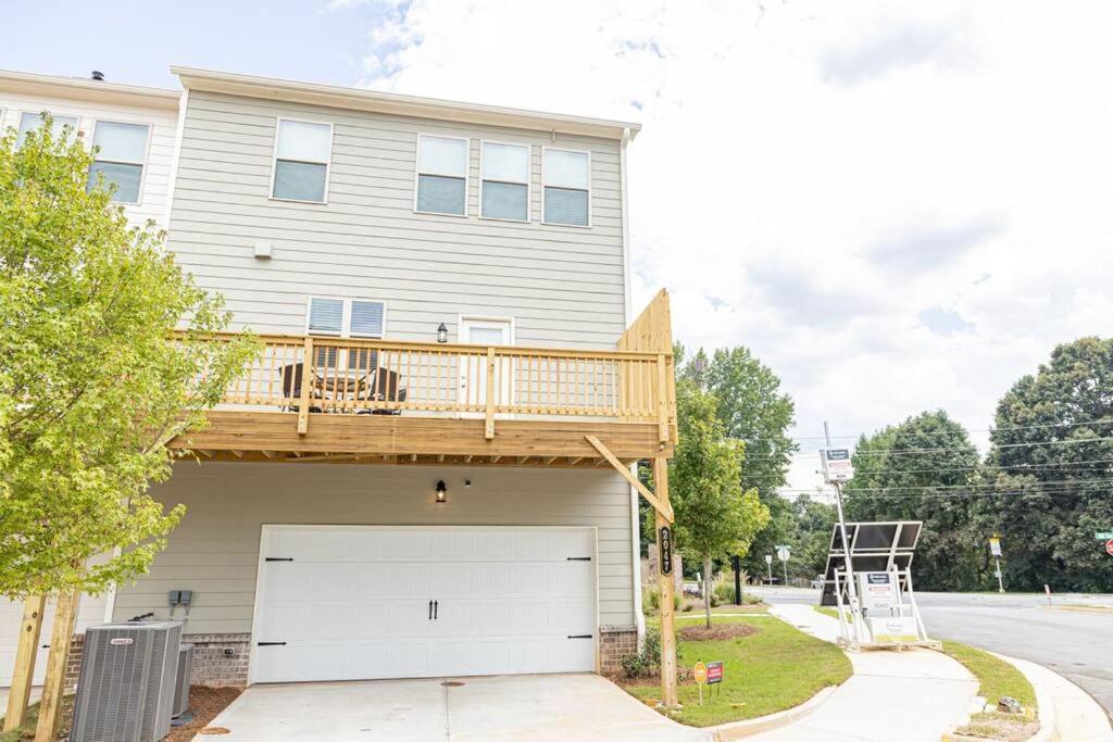 New Spacious 3 Bedroom Suite Garage Parking Free Wi-Fi Office Space And Patio View Duluth Exterior foto